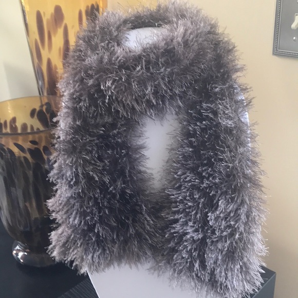 Handmade Gray Scarf ✨NWOT✨ - Picture 1 of 4